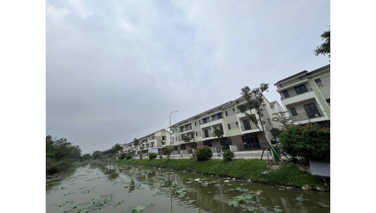 Cần bán shophouse view sông Centa City, giá rẻ